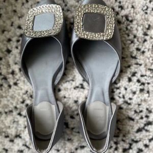 Roger Vivier Classic Diamond flats in Grey